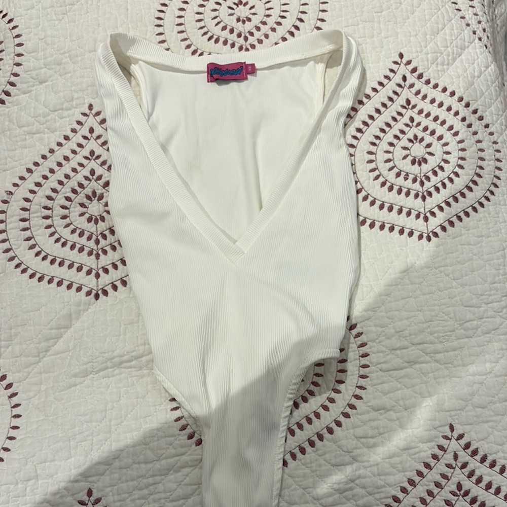 Edikted White Sleeveless Ribbed Bodysuit